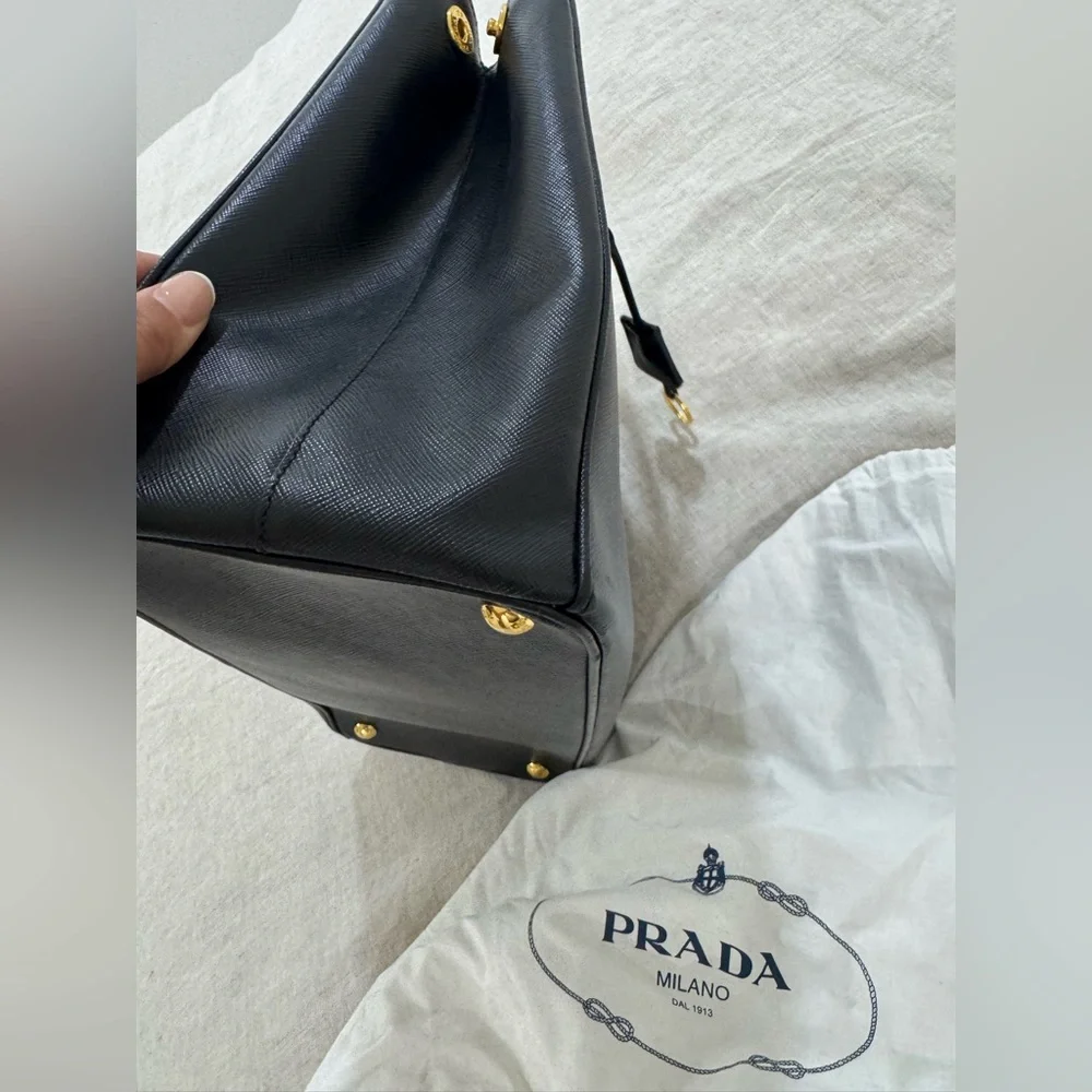Prada black purse - Picture 7 of 15
